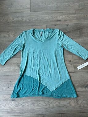 Blue Canoe Sherry Tunic Top Blue Size Large New with tag